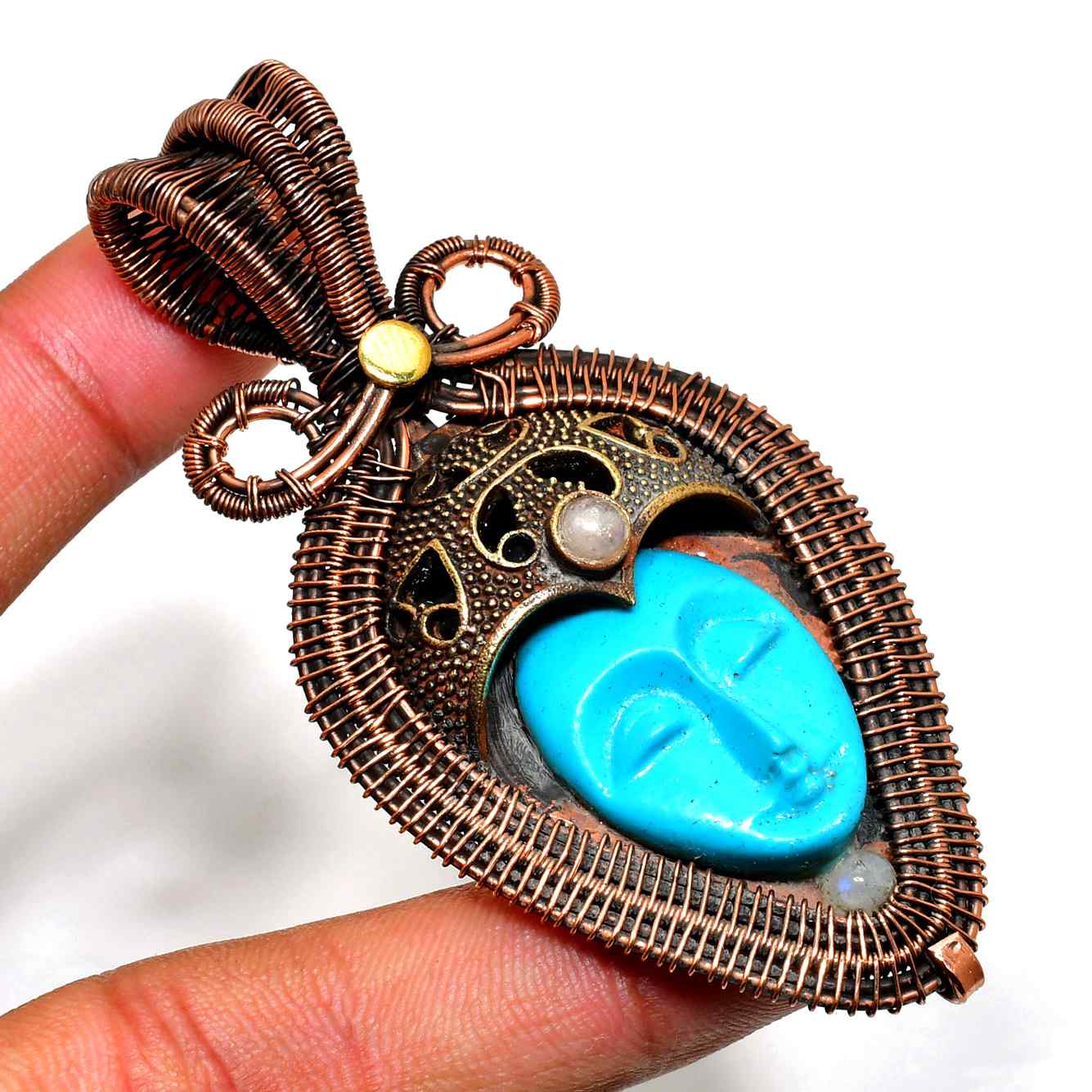 Tranquil Aura – Turquoise Copper Pendant