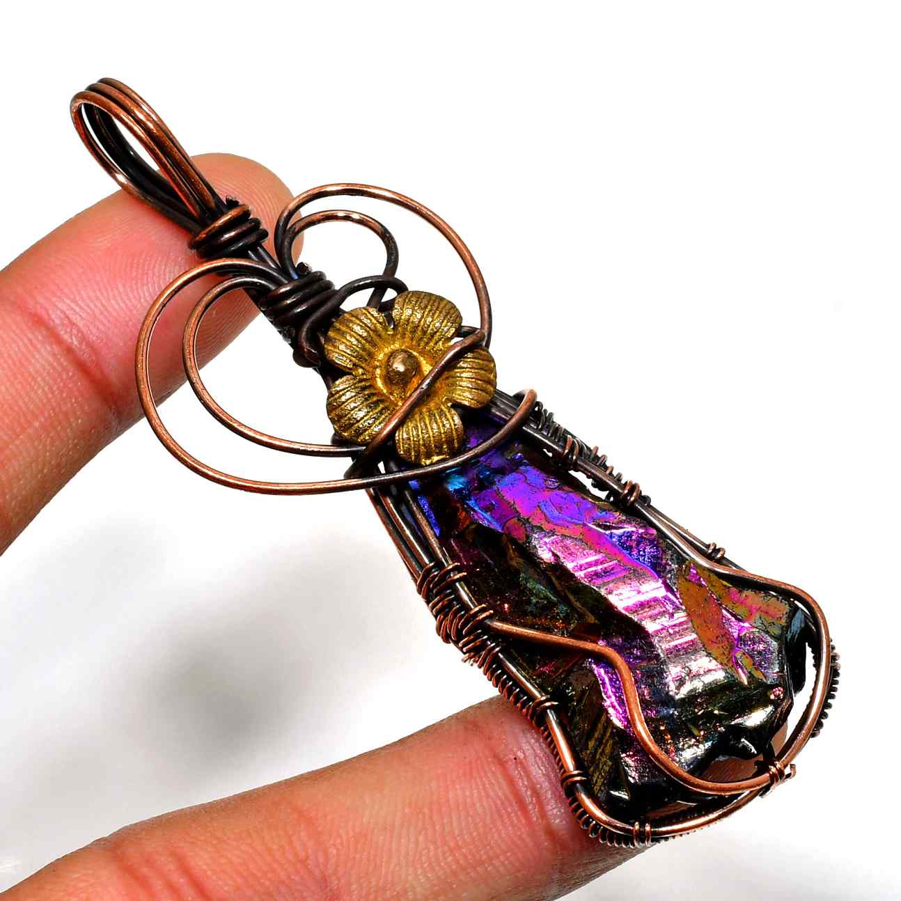 Aurora’s Embrace – Oxidized Copper Aura Quartz Pendant