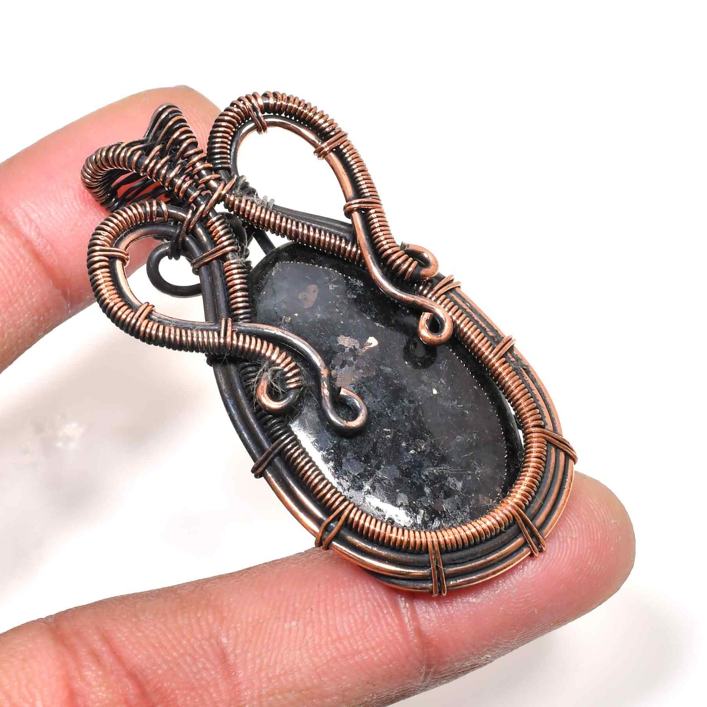 Sacred Clarity – Amethyst Copper Pendant