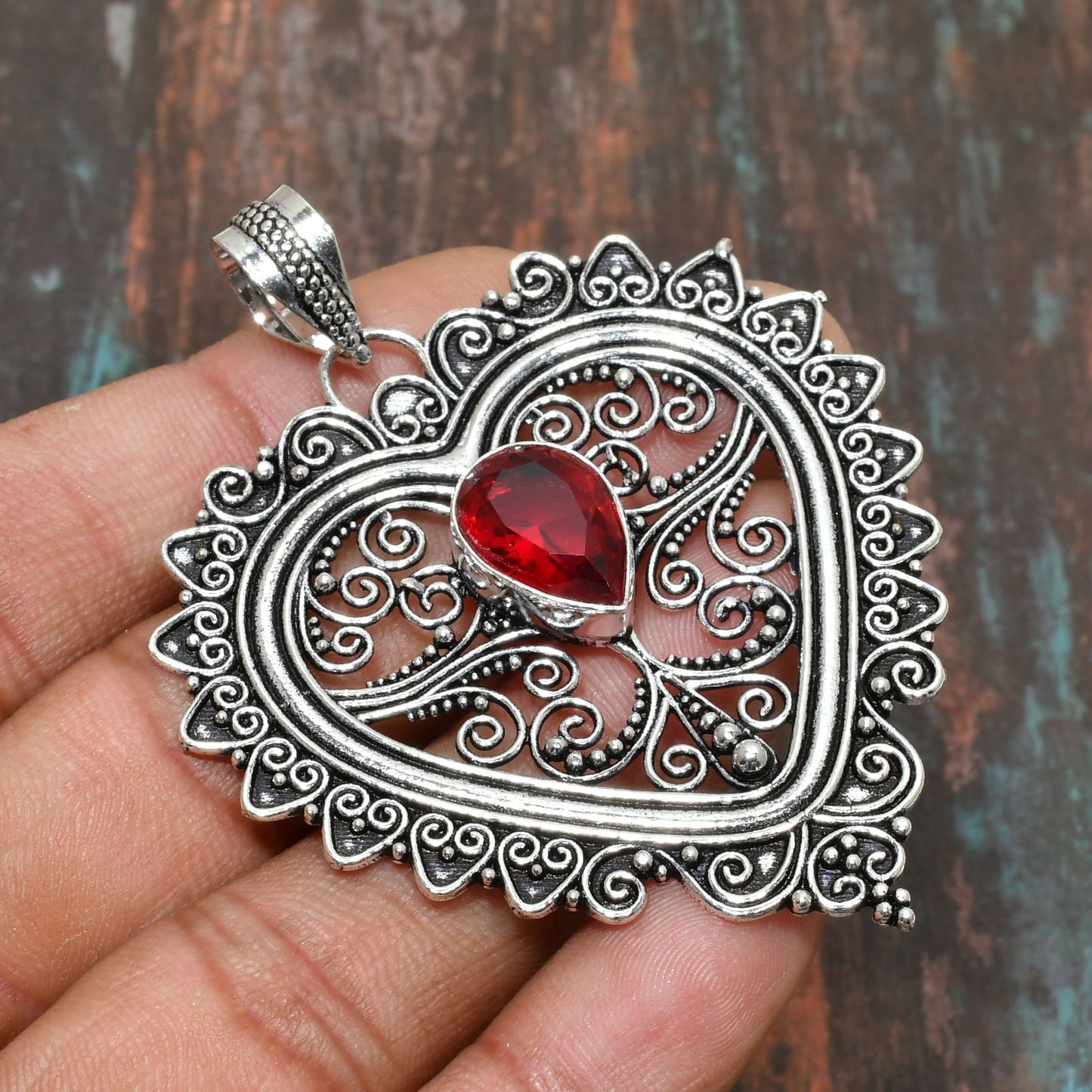 Scarlet Heart – Sterling Silver Filigree Pendant