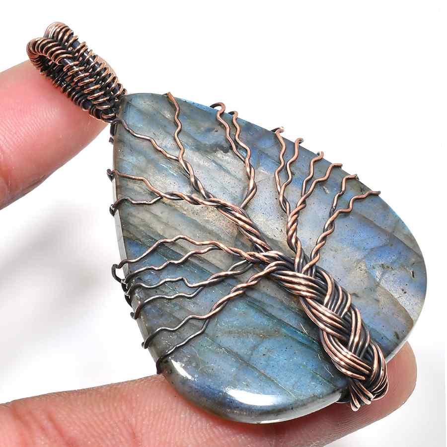 Tranquil Tree – Labradorite Copper Pendant