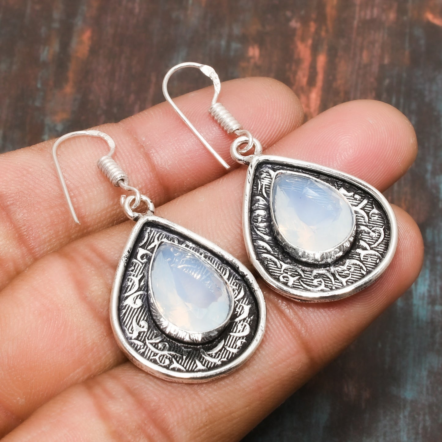Luna’s Tear – Sterling Silver Moonstone Teardrop Earrings