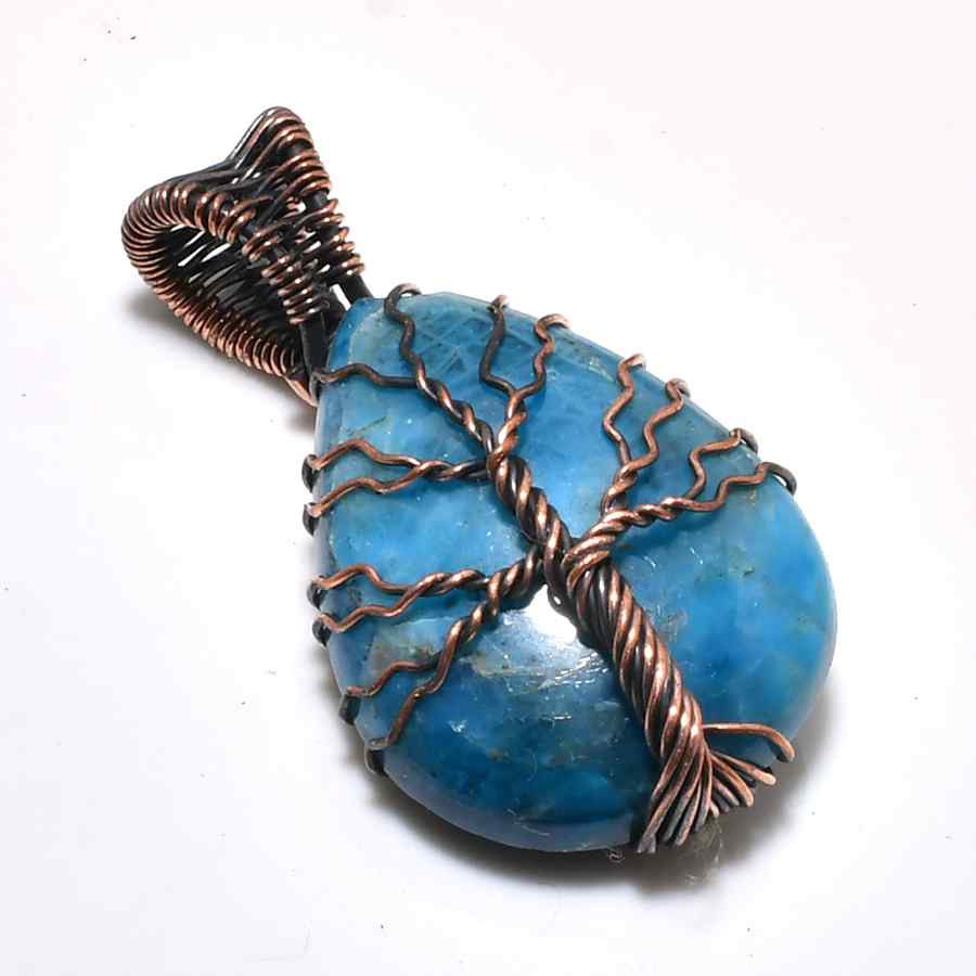 Ember’s Heart – Copper-Wrapped Blue Apatite Pendant