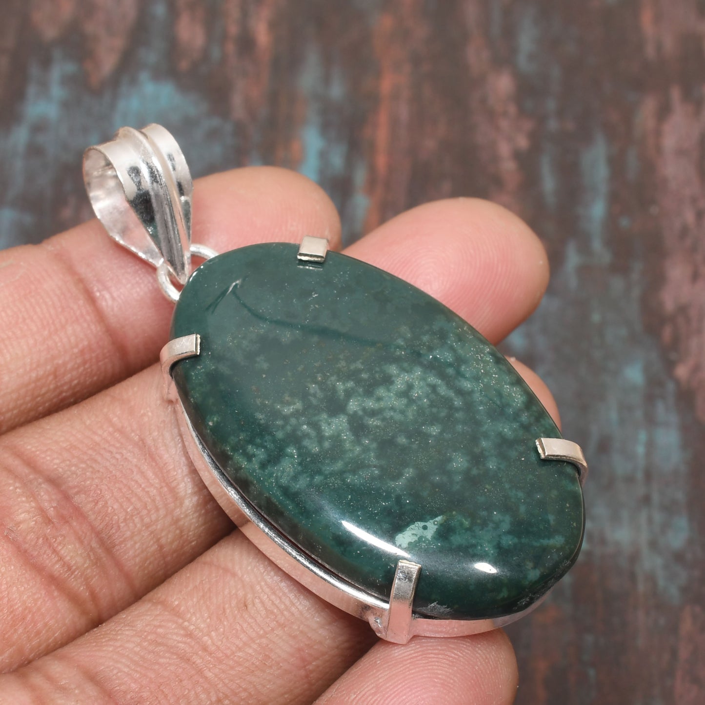 Serenity’s Embrace – Jade & Silver Pendant
