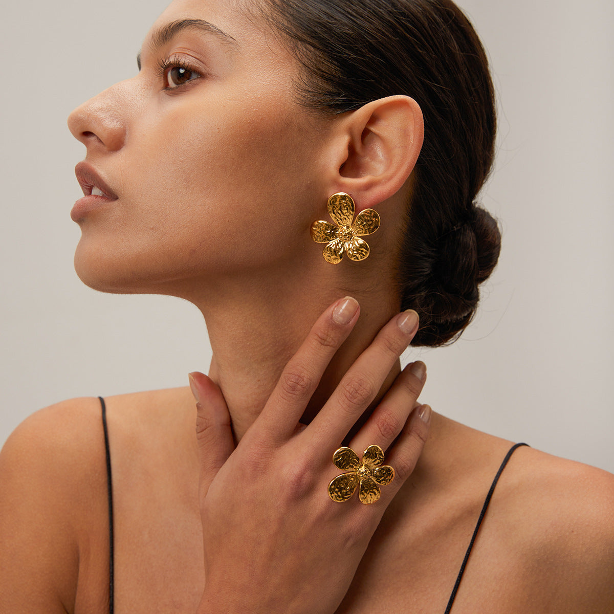 French Retro Solid Gold Flower Earrings