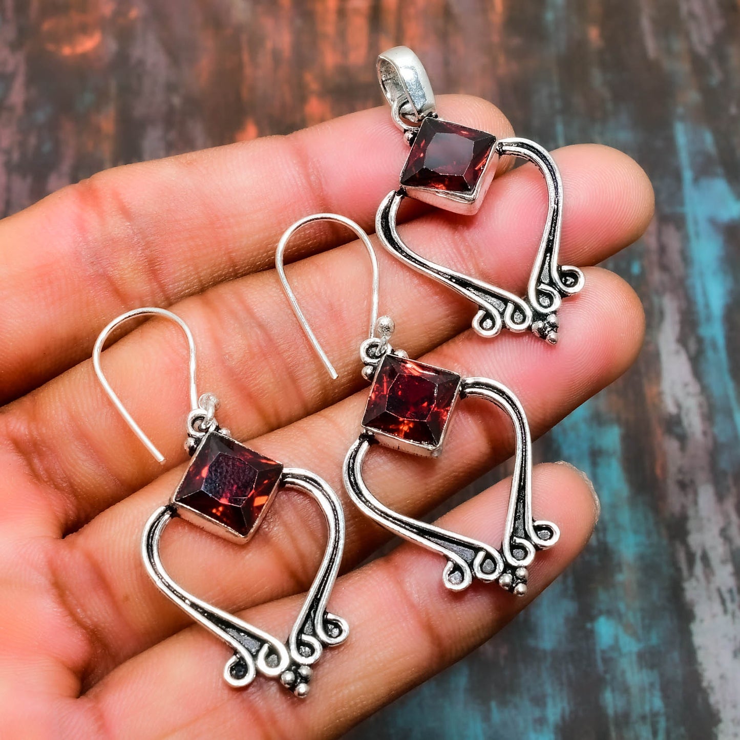 Heart’s Embrace – Garnet & Silver Heart Set