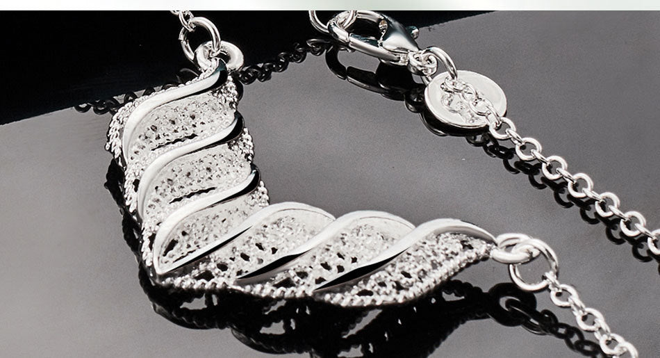 Hollow Leaf Pattern Pendant