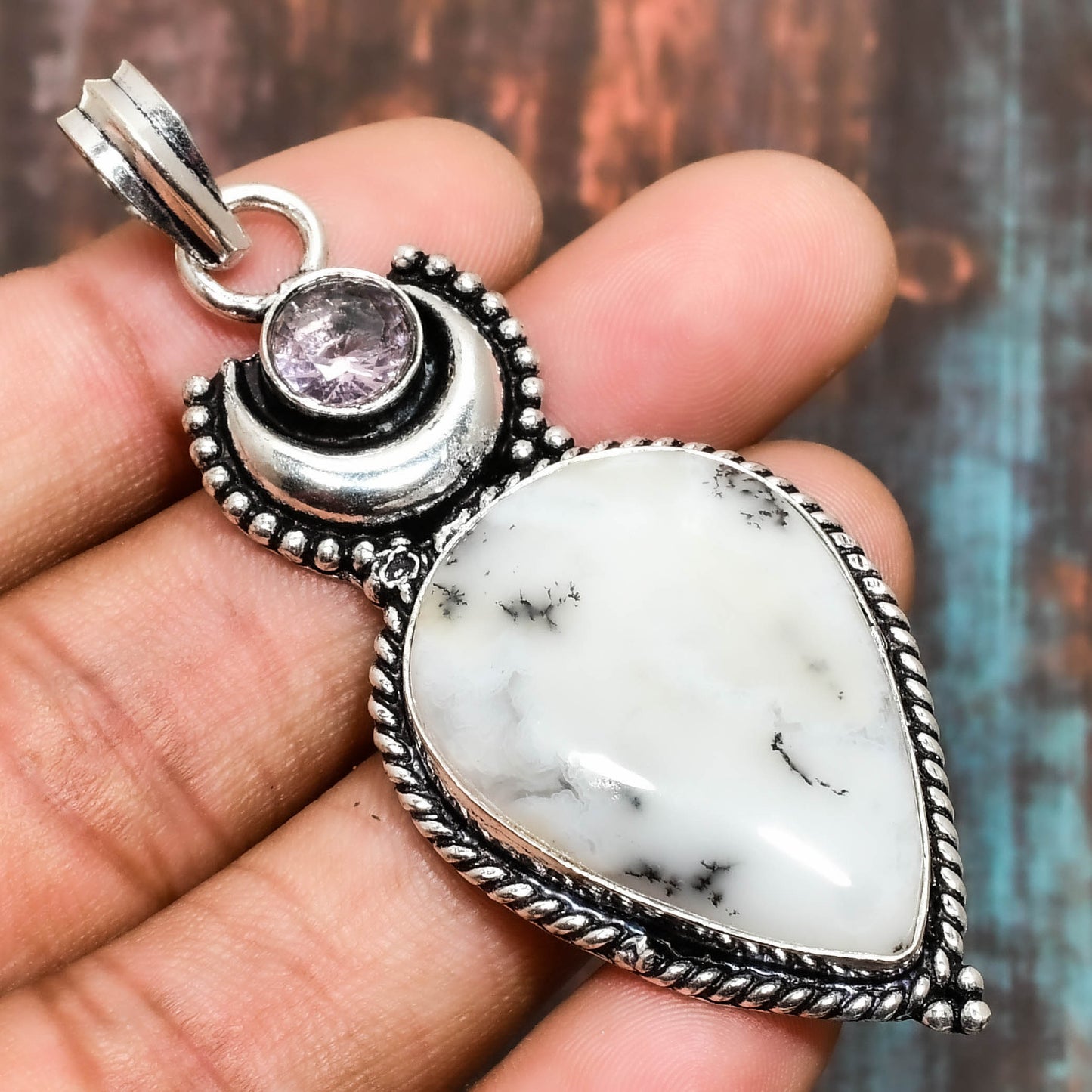 Lunar Serenity – Howlite & Amethyst Silver Pendant