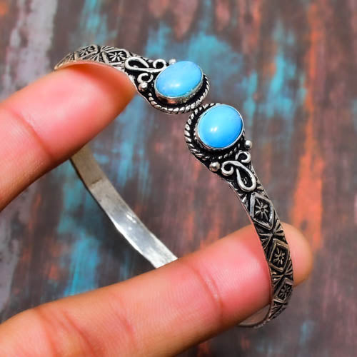 Serenity’s Embrace – Turquoise Silver Cuff