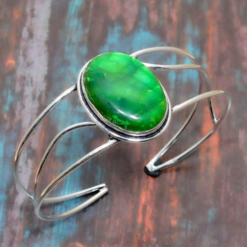 Emerald Whisper – Green Jade & Sterling Silver Cuff