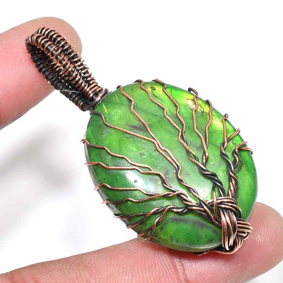 Verdant Whisper – Jade & Copper Wire Pendant