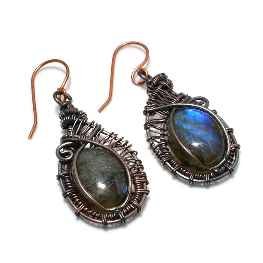 Aurora’s Whisper – Labradorite Copper Earrings