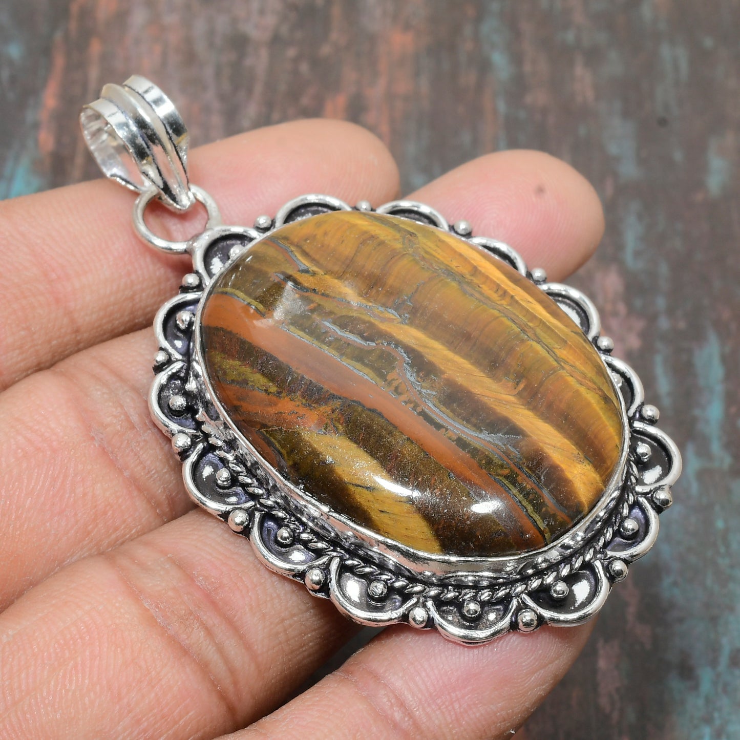 Guardian’s Gaze – Tiger’s Eye & Sterling Silver Pendant