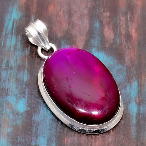 Aura’s Embrace – Fuchsia Silver Pendant