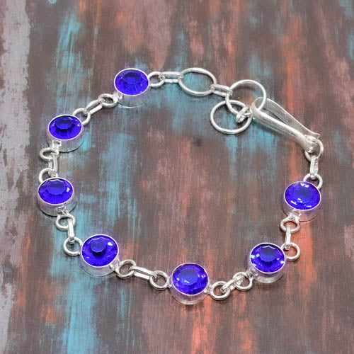 Serenity’s Embrace – Amethyst & Silver Bracelet