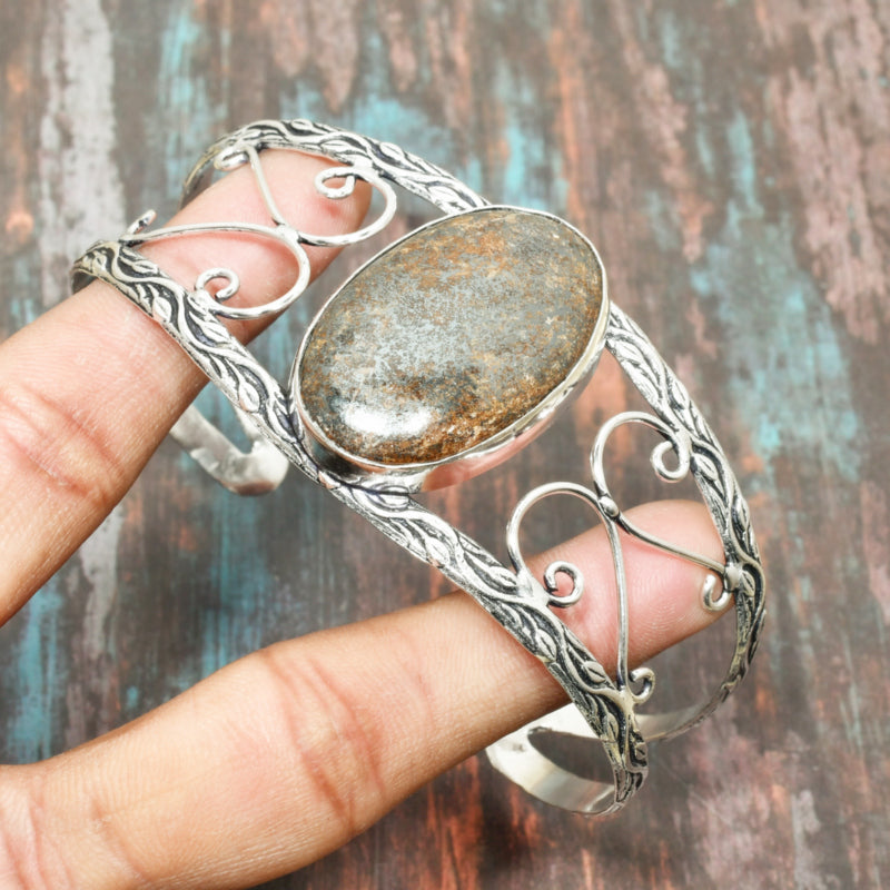 Ember’s Embrace – Sterling Silver & Natural Crystal Cuff
