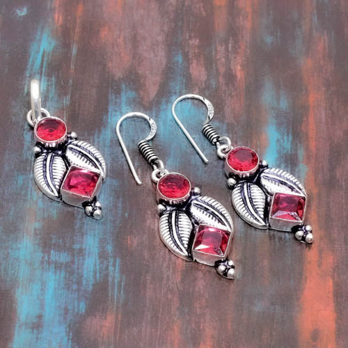 Emberleaf Elegance – Ruby & Silver Jewelry Set