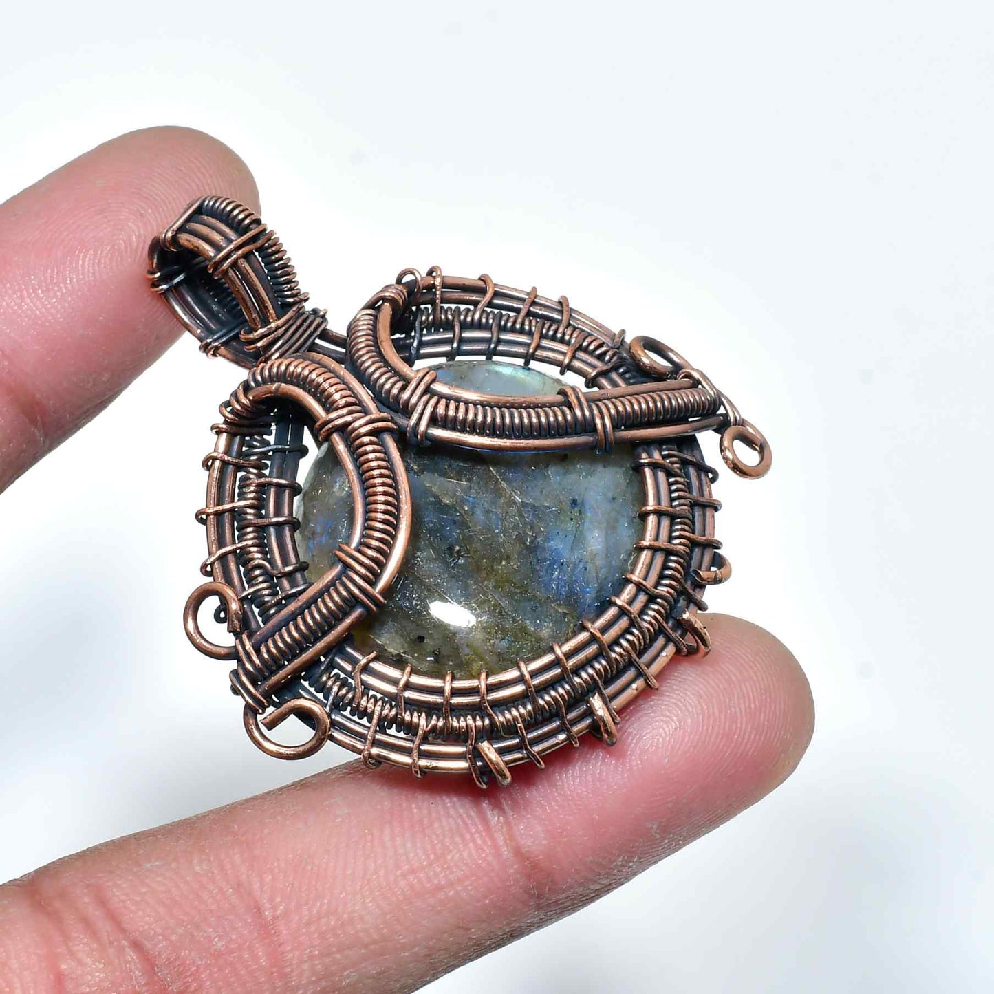 Selene’s Insight – Labradorite & Oxidized Copper Pendant