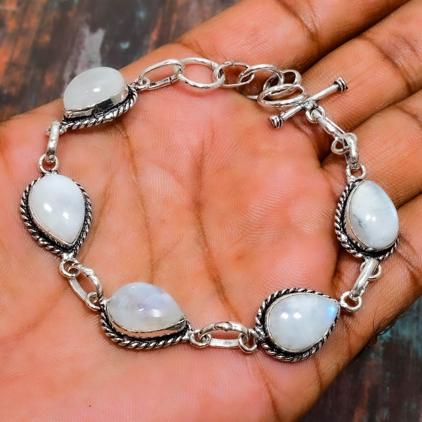 Lunar Elegance – Moonstone & Sterling Silver Bracelet