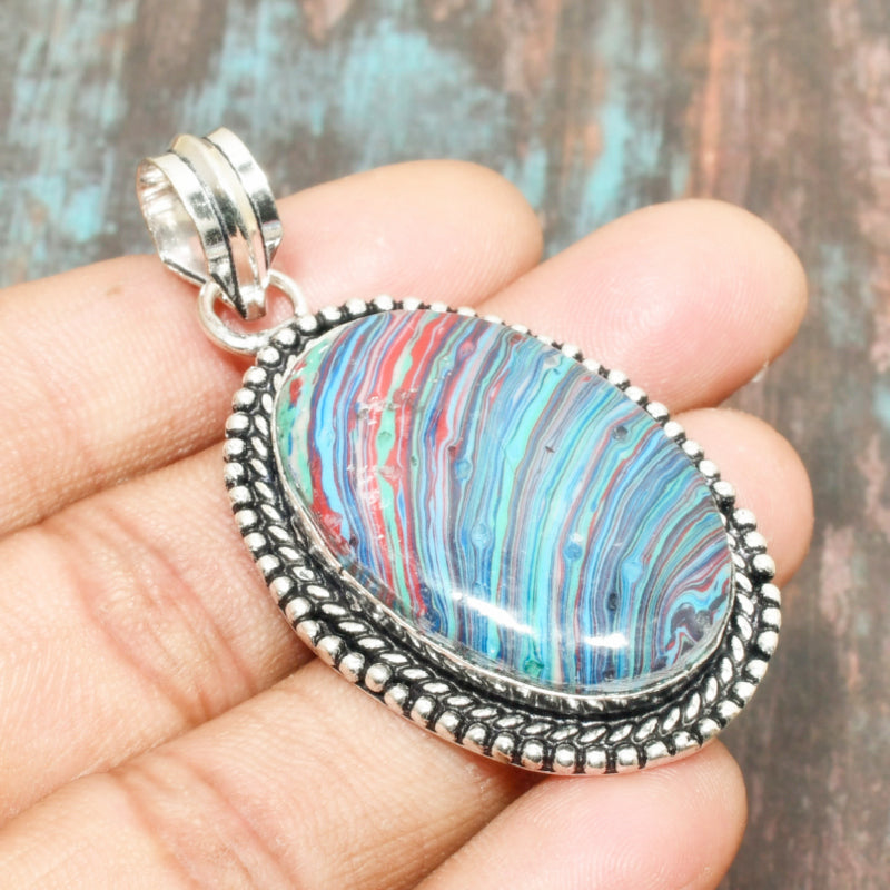Dune’s Whisper – Striped Agate Silver Pendant