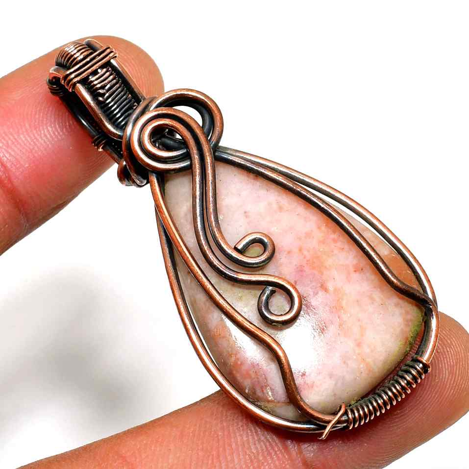 Earth’s Embrace – Natural Stone Copper Pendant