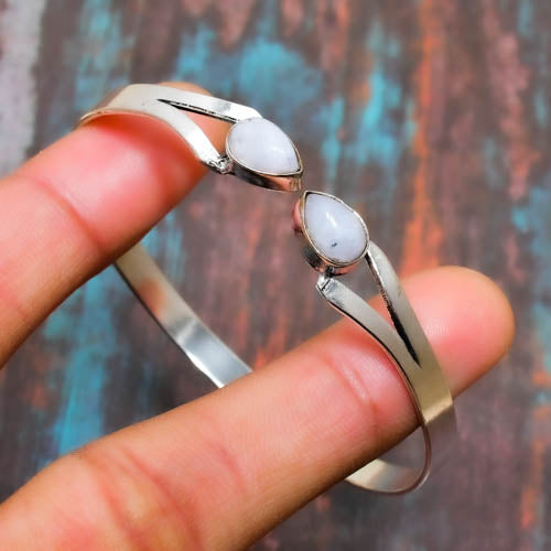 Selene’s Serenity – Sterling Silver Moonstone Bracelet