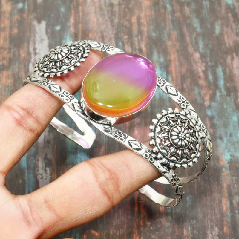 Woven Dreams – Multicolor Agate Silver Cuff