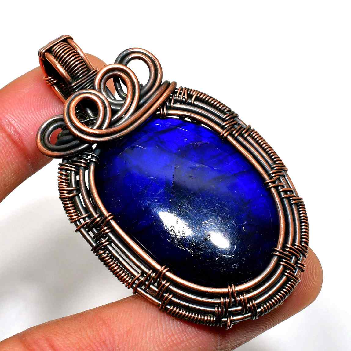 Azure Whisper – Lapis Lazuli Copper Pendant