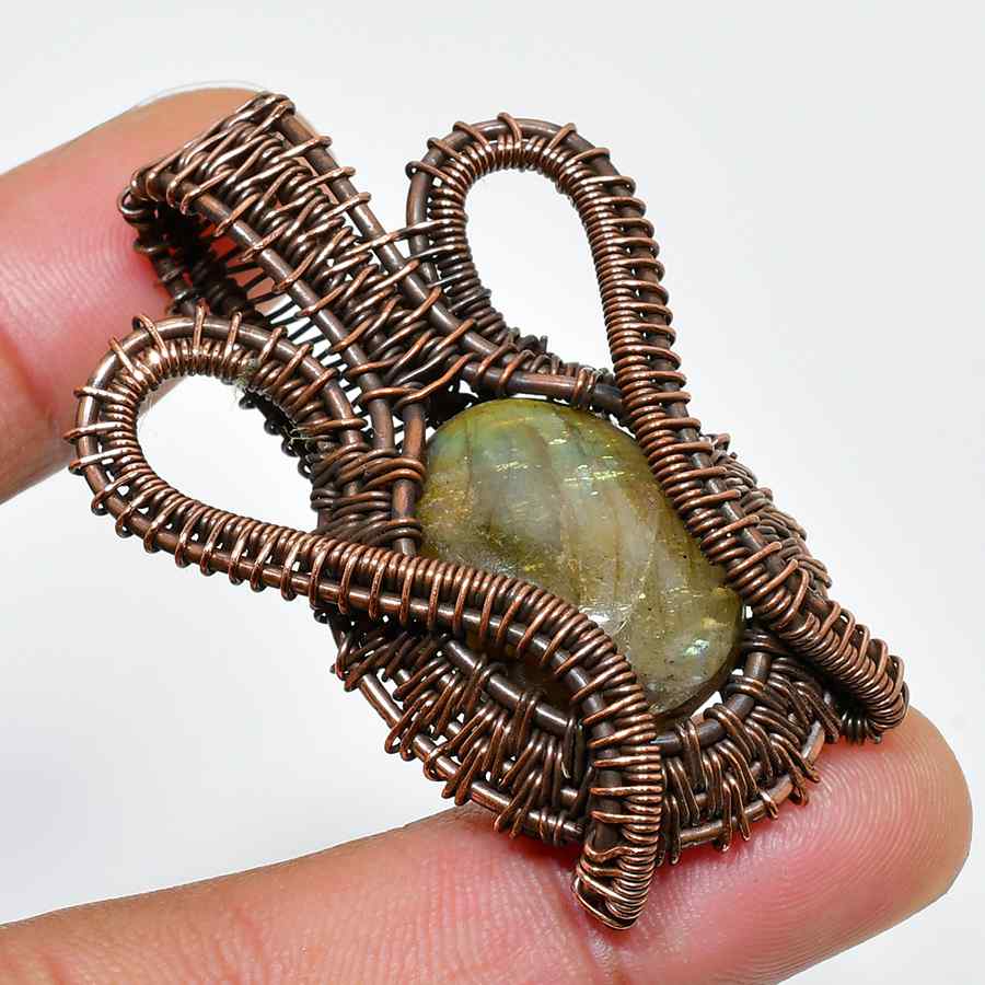 Aurora’s Shield – Labradorite Copper Pendant