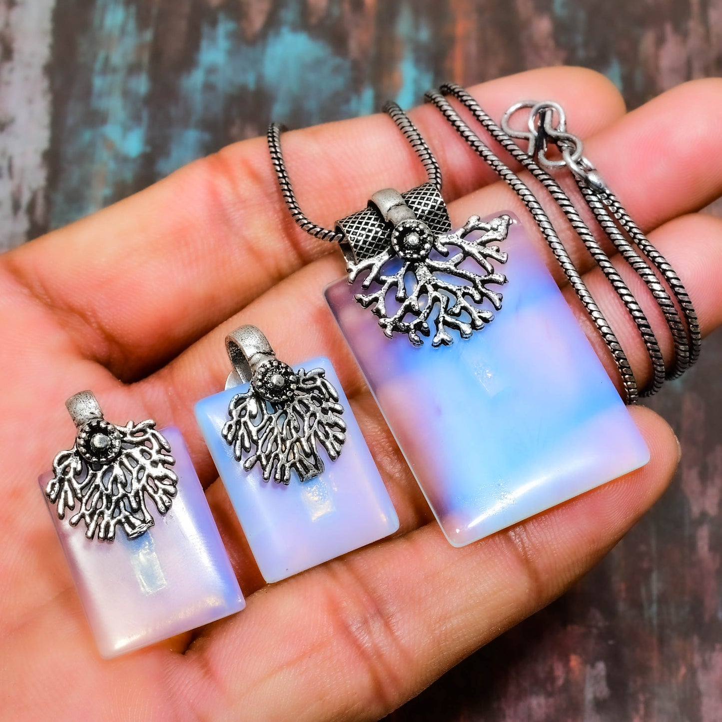 Ocean’s Embrace – Agate & Silver Trio Pendant