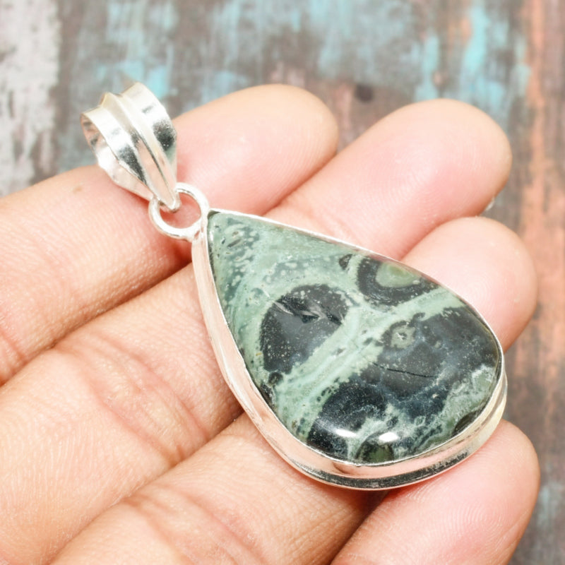 Serenite’s Embrace – Sterling Silver Pendant
