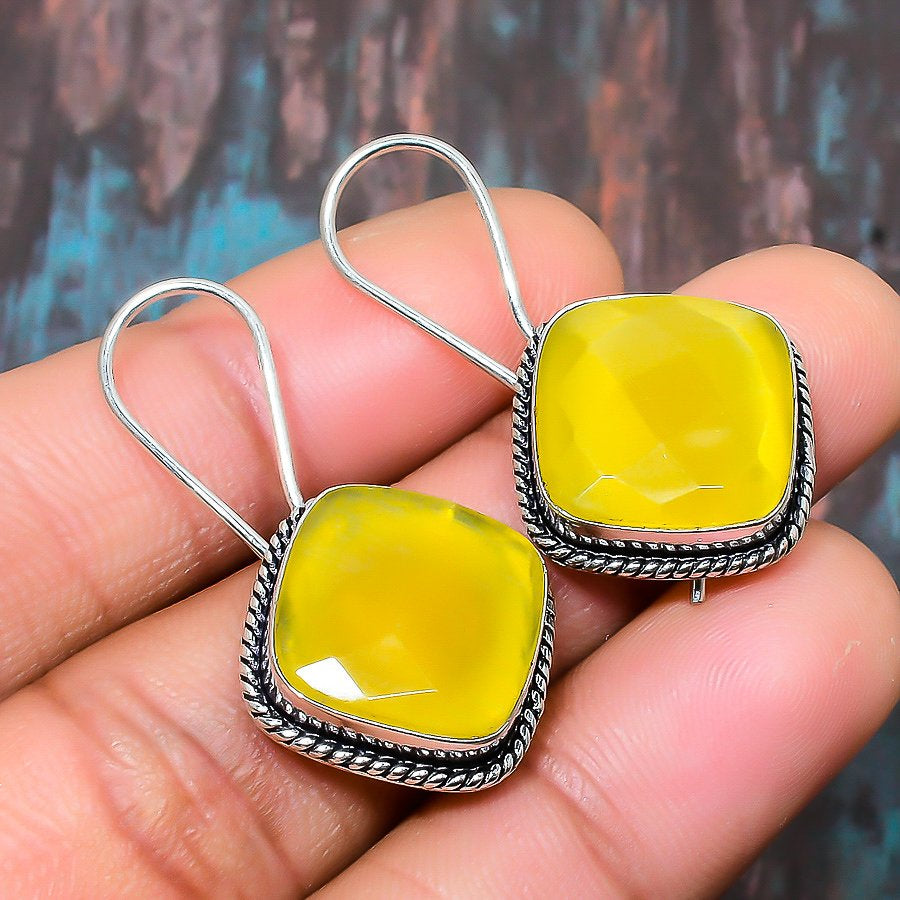 Aurora’s Glow – Yellow Jade & Silver Earrings