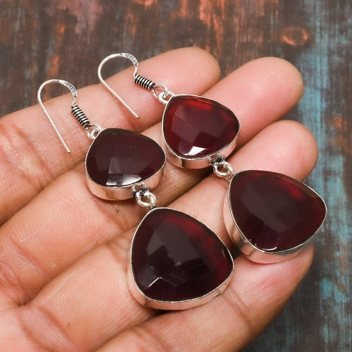 Eternal Ember – Garnet & Sterling Silver Earrings