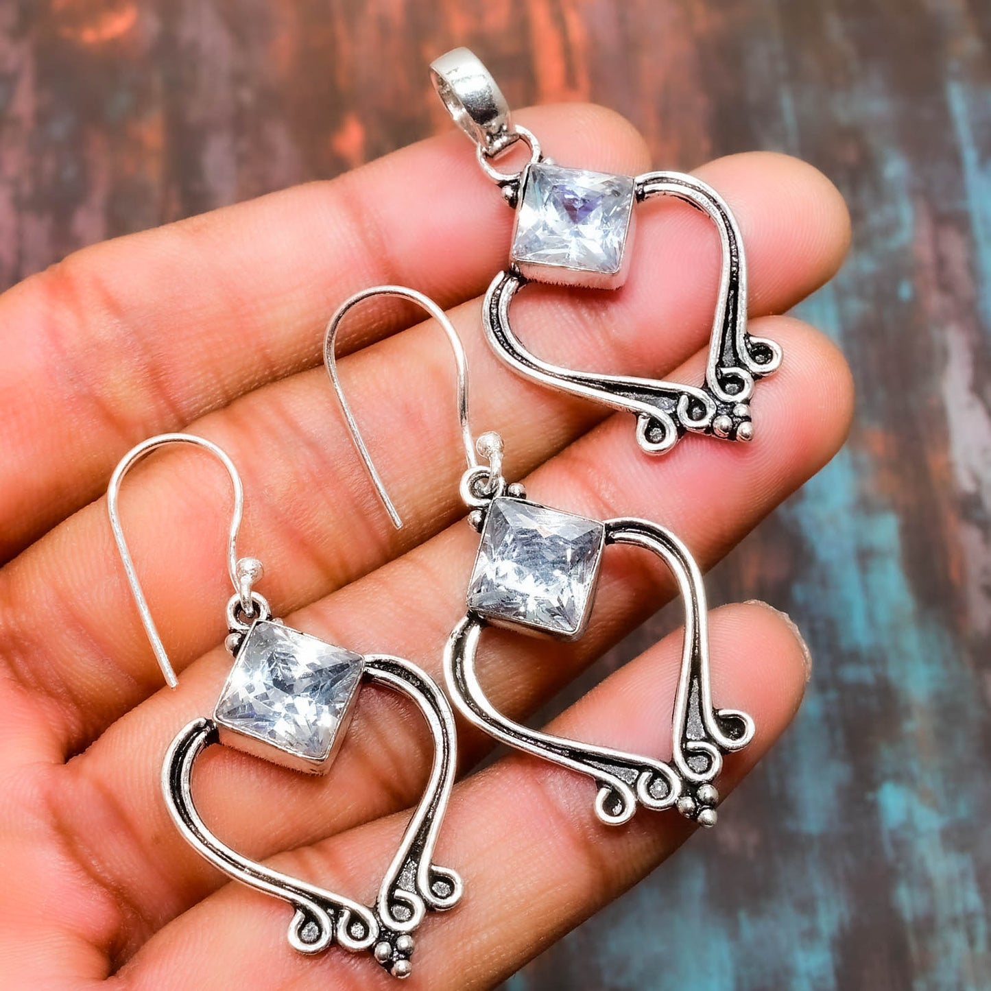 Heartfelt Elegance – Silver & Gemstone Jewelry Set