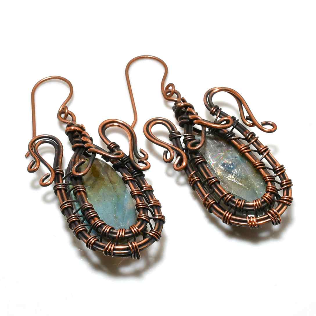 Aurora’s Whisper – Labradorite & Oxidized Copper Earrings