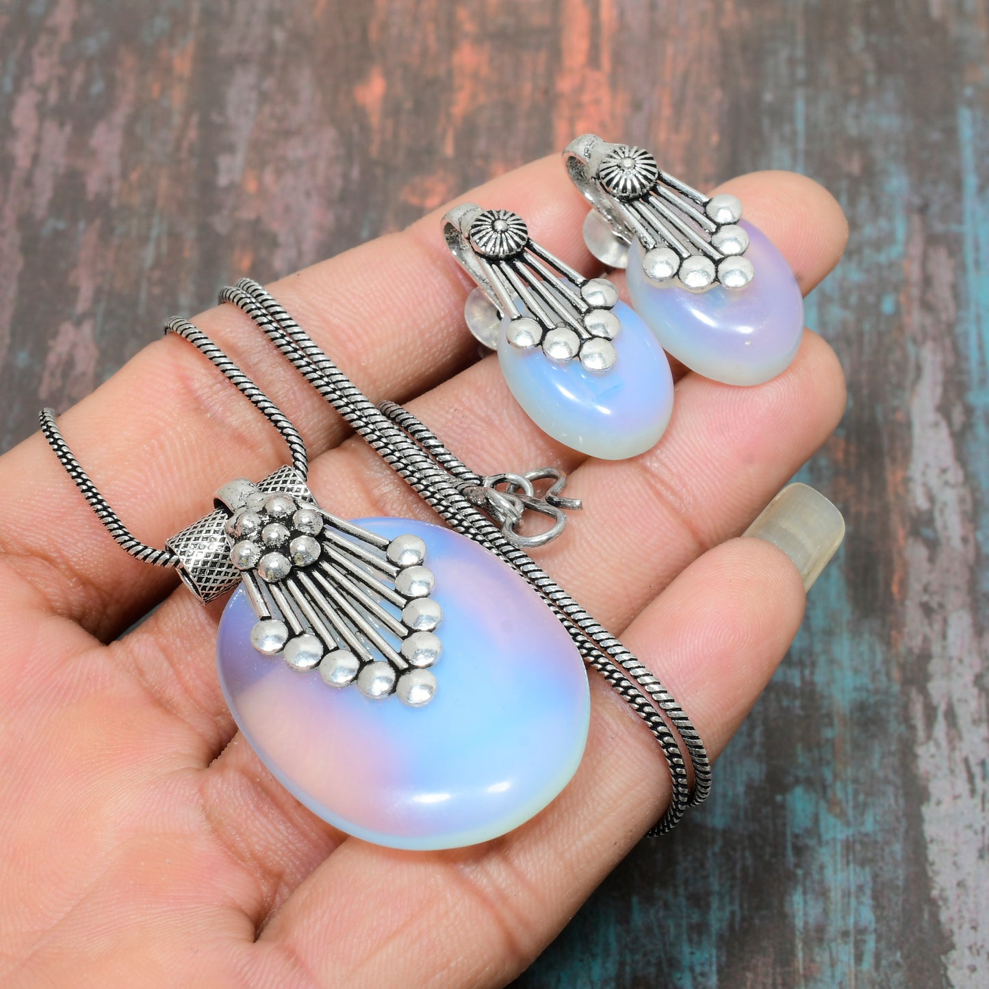 Opal Dreamlight – Pendant & Earrings Set