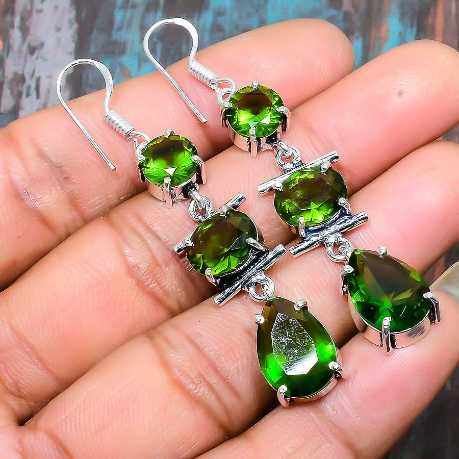 Verde Aura – Peridot Sterling Silver Drops
