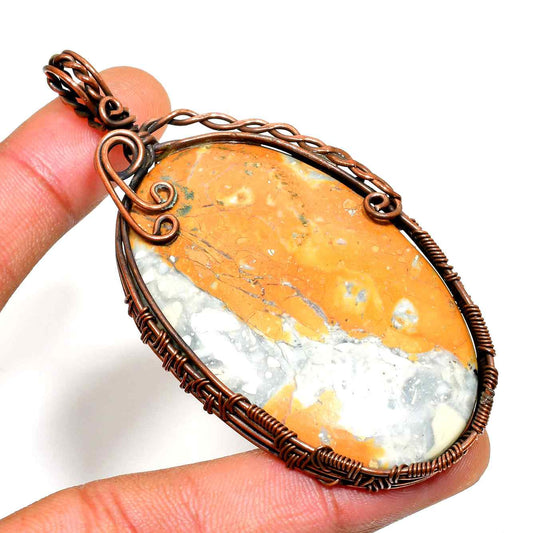 Solara’s Grace – Sunstone Copper Pendant