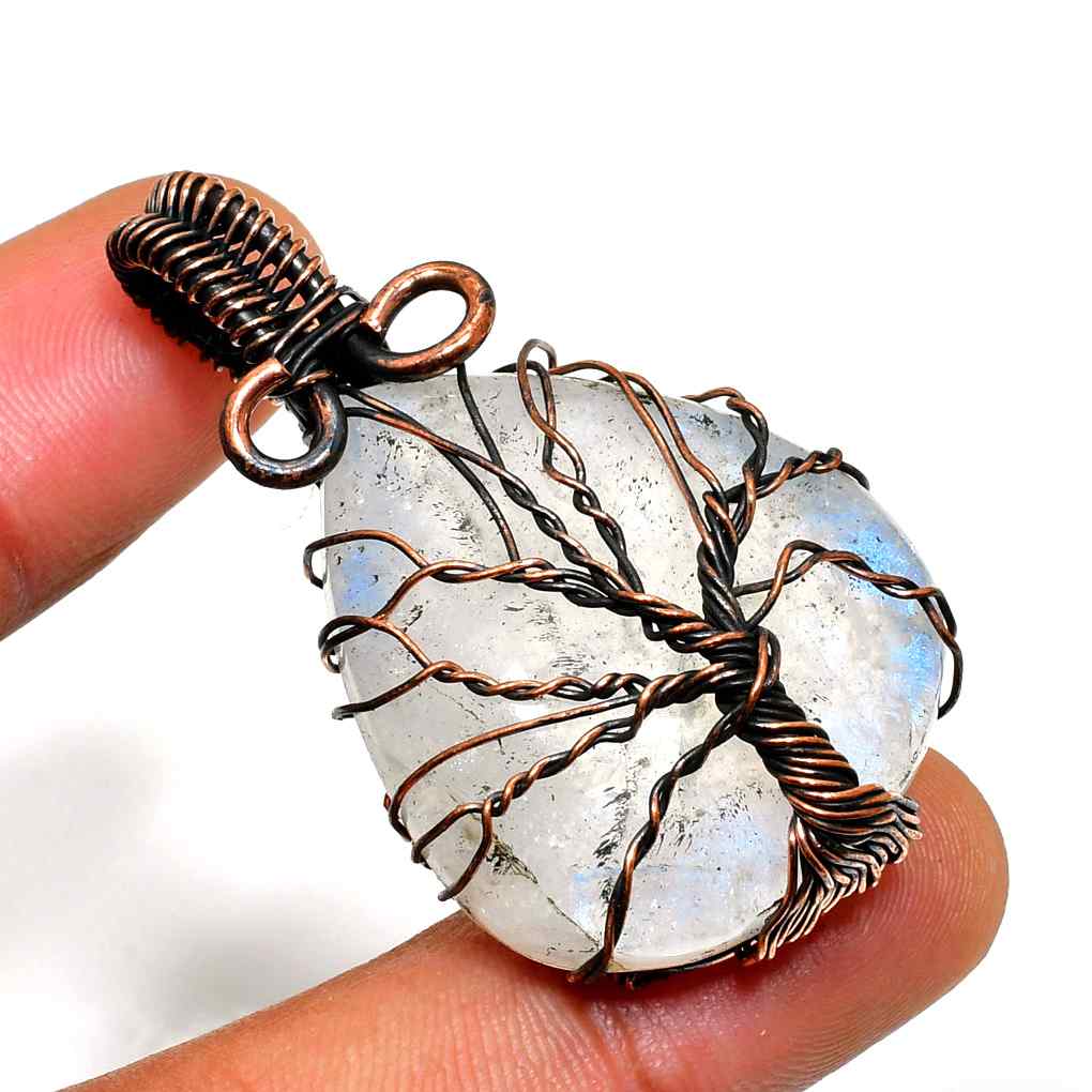 Selene’s Embrace – Oxidized Copper Moonstone Pendant