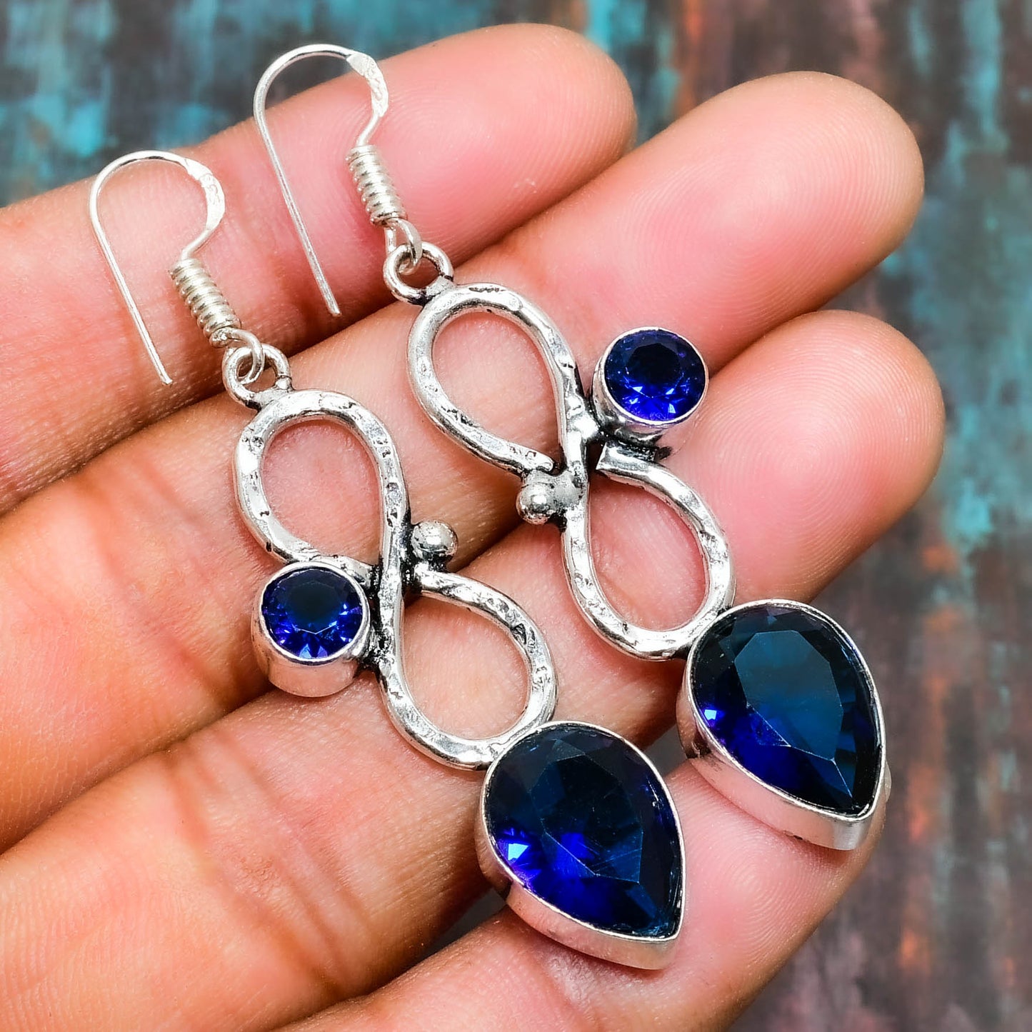 Infinity Blue – Sterling Silver & Blue Crystal Earrings