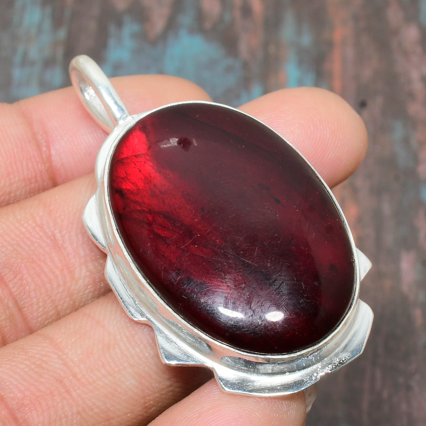 Ember’s Embrace – Garnet Sterling Silver Pendant
