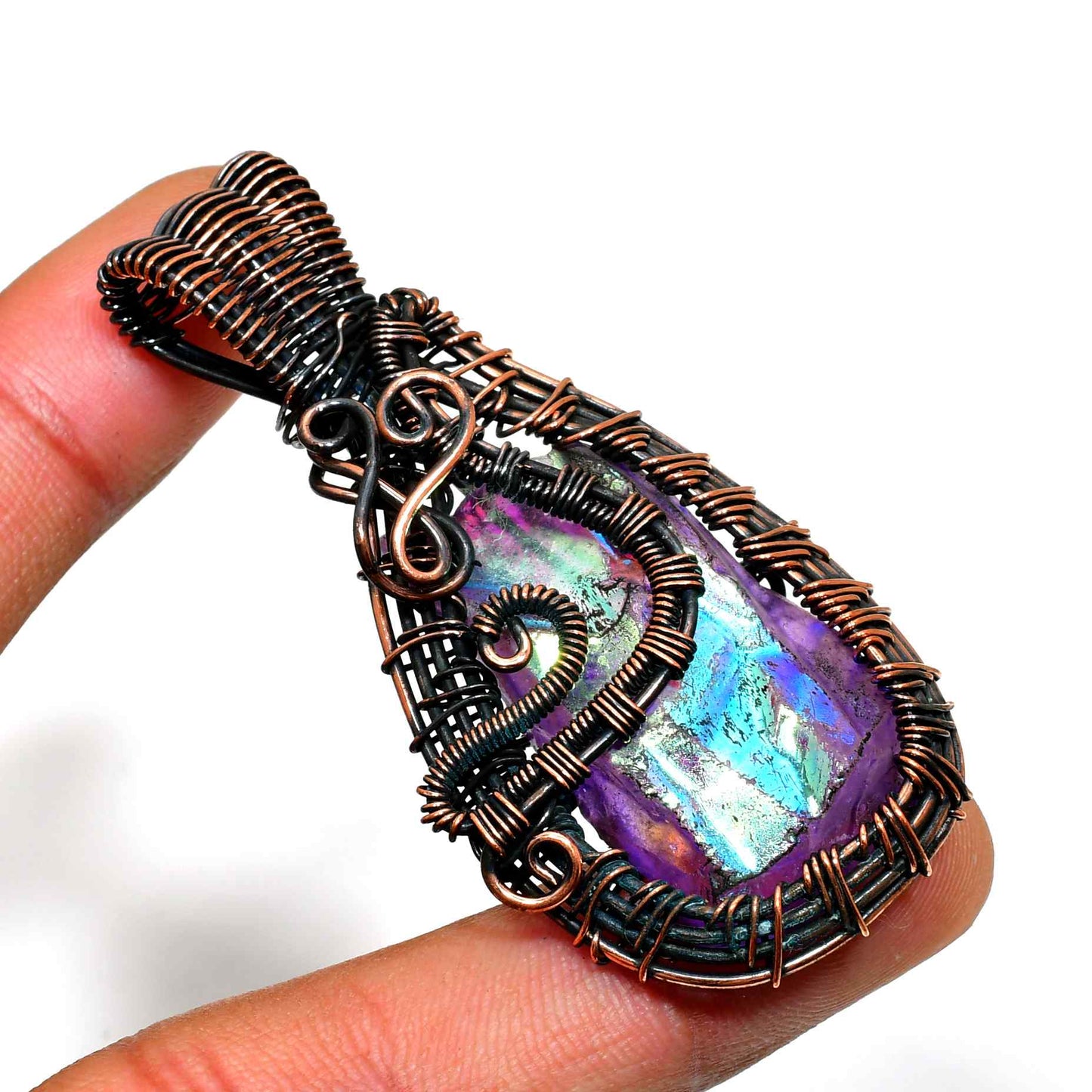 Aurelia’s Embrace – Amethyst Copper Pendant