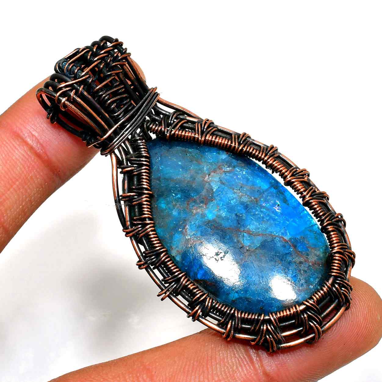 Mystic Reflections – Labradorite & Copper Pendant