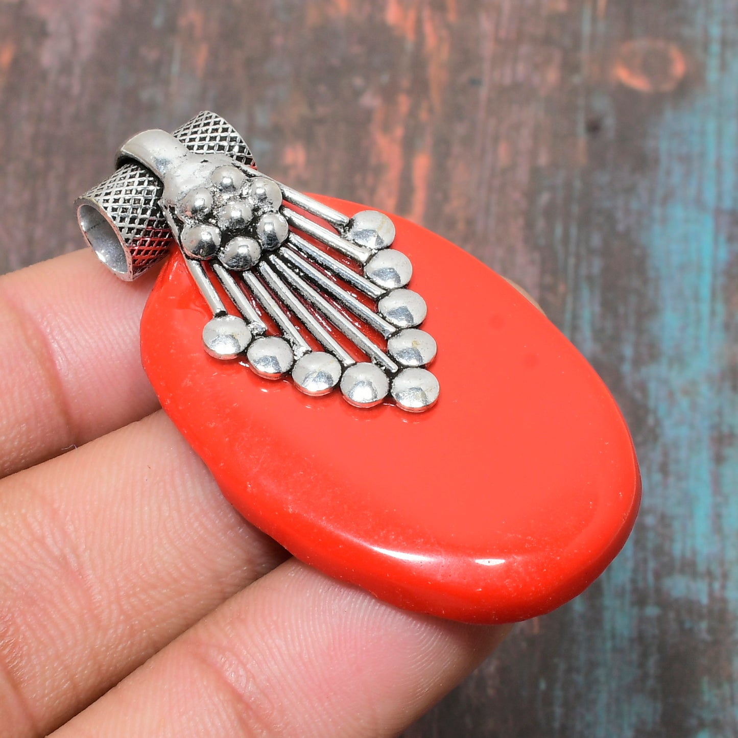 Coral Muse – Silver Harmony Pendant