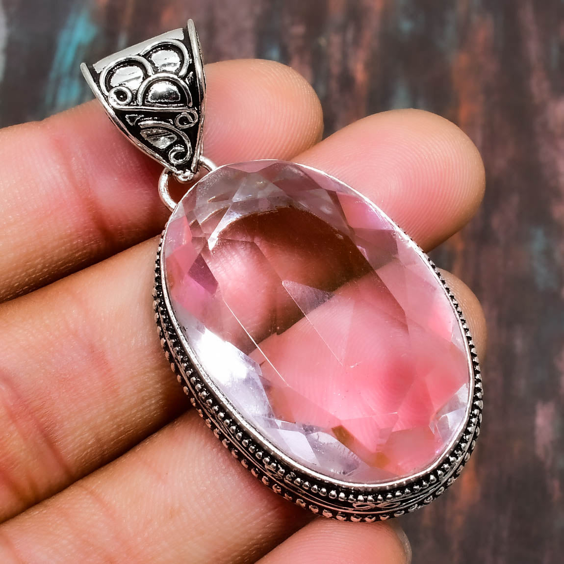 Heart’s Embrace – Silver Filigree Rose Quartz Pendant