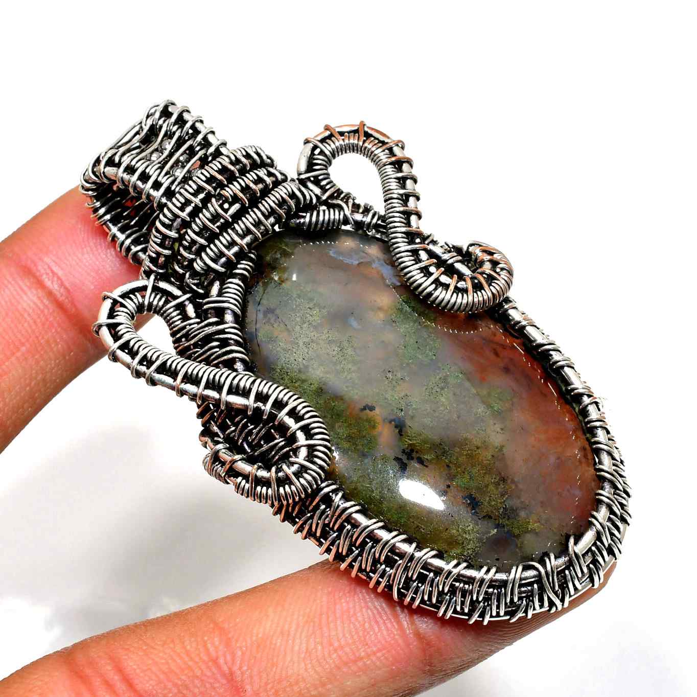 Gaia’s Embrace – Hand-Wrapped Agate & Silver-Tone Pendant