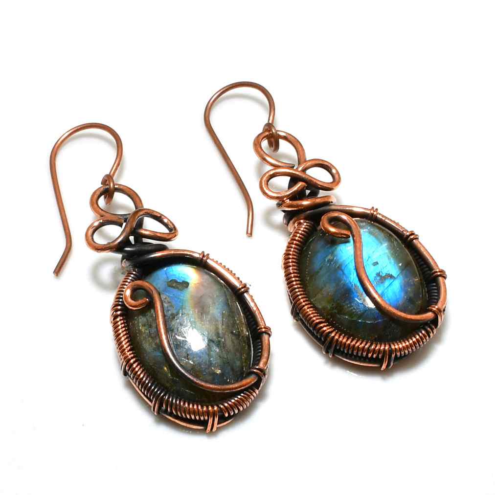 Aurora’s Gleam – Labradorite Copper Earrings
