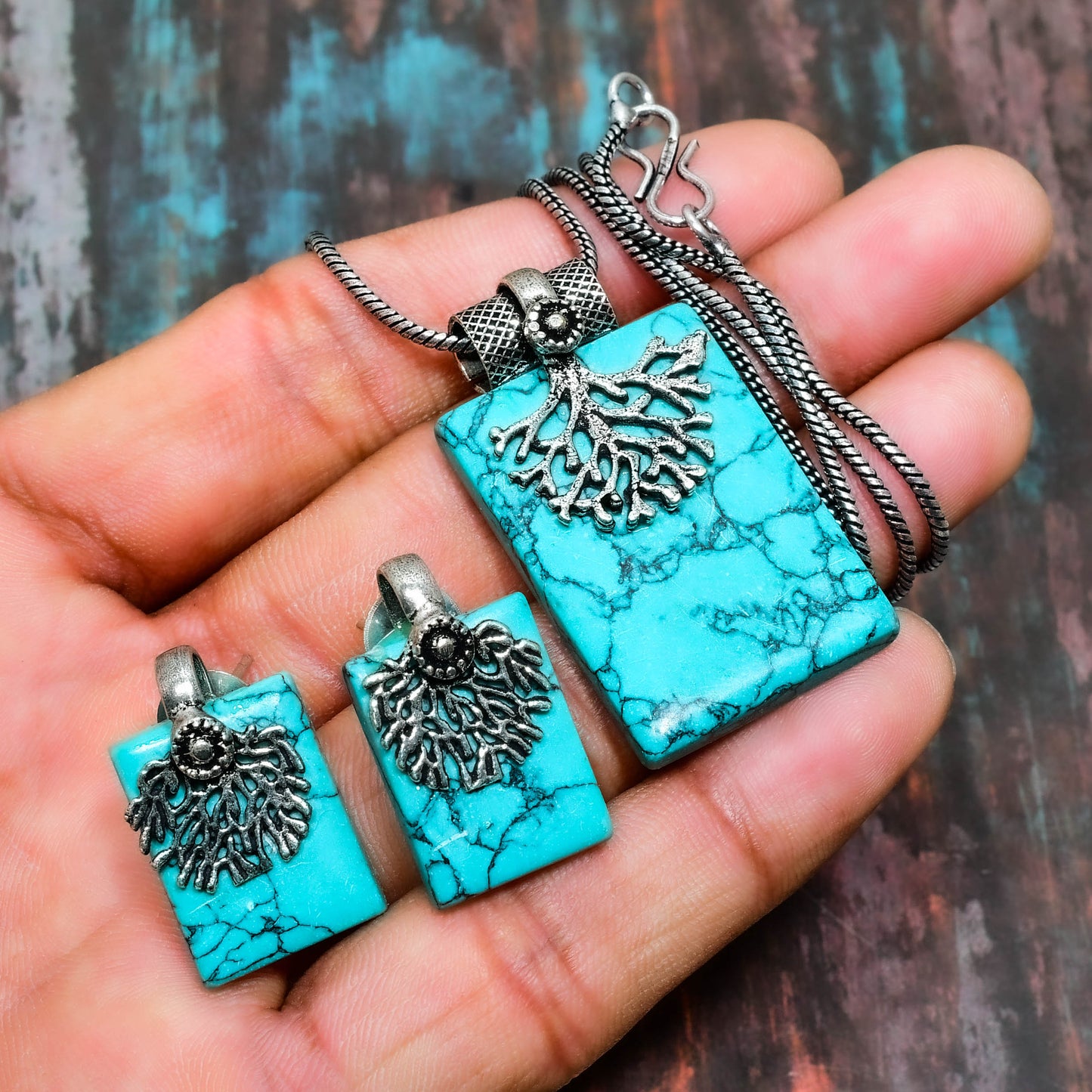 Ocean’s Whisper – Turquoise & Silver Coral Set