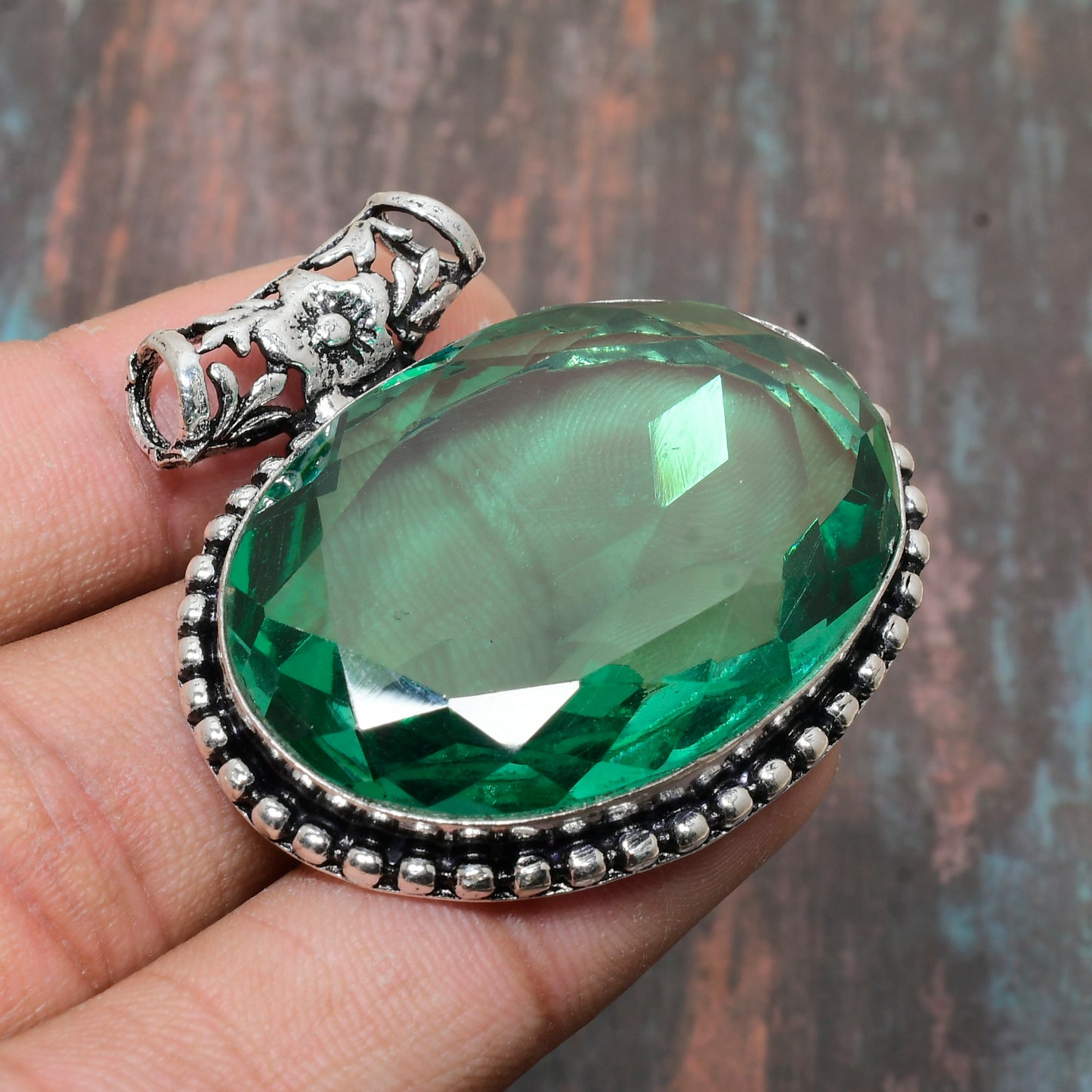 Verdant Harmony – Emerald & Silver Pendant