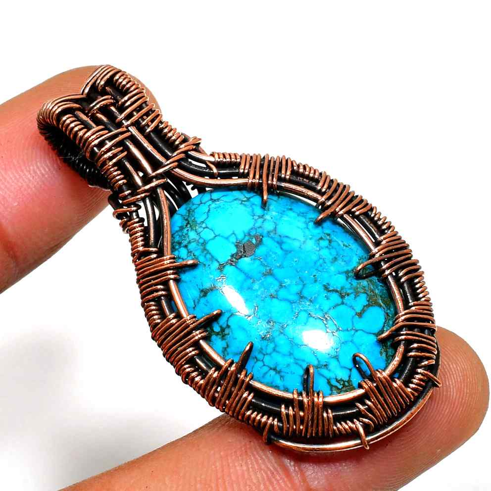 Serenity’s Embrace – Turquoise Copper Pendant